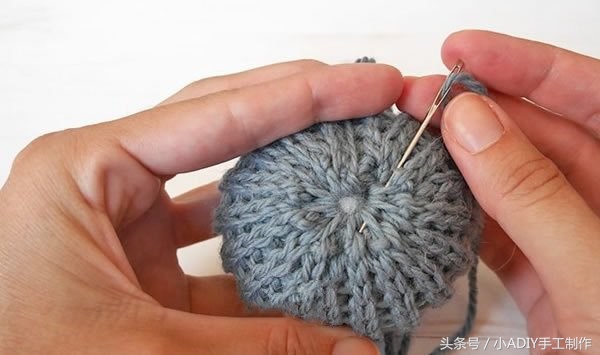 钩织小南瓜的教程和视频,超迷你可爱的小南瓜钩织挂件