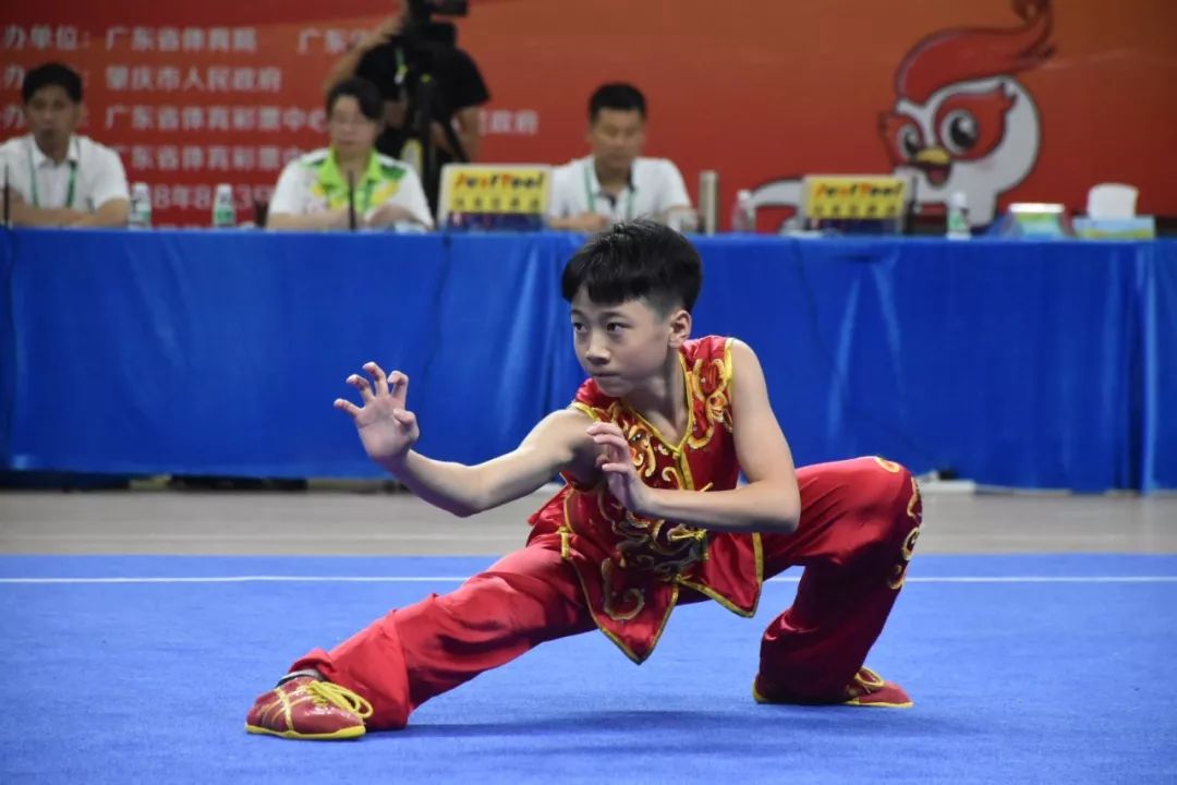 全运会女足冠军决赛现场直播,省运会女足09-10冠军