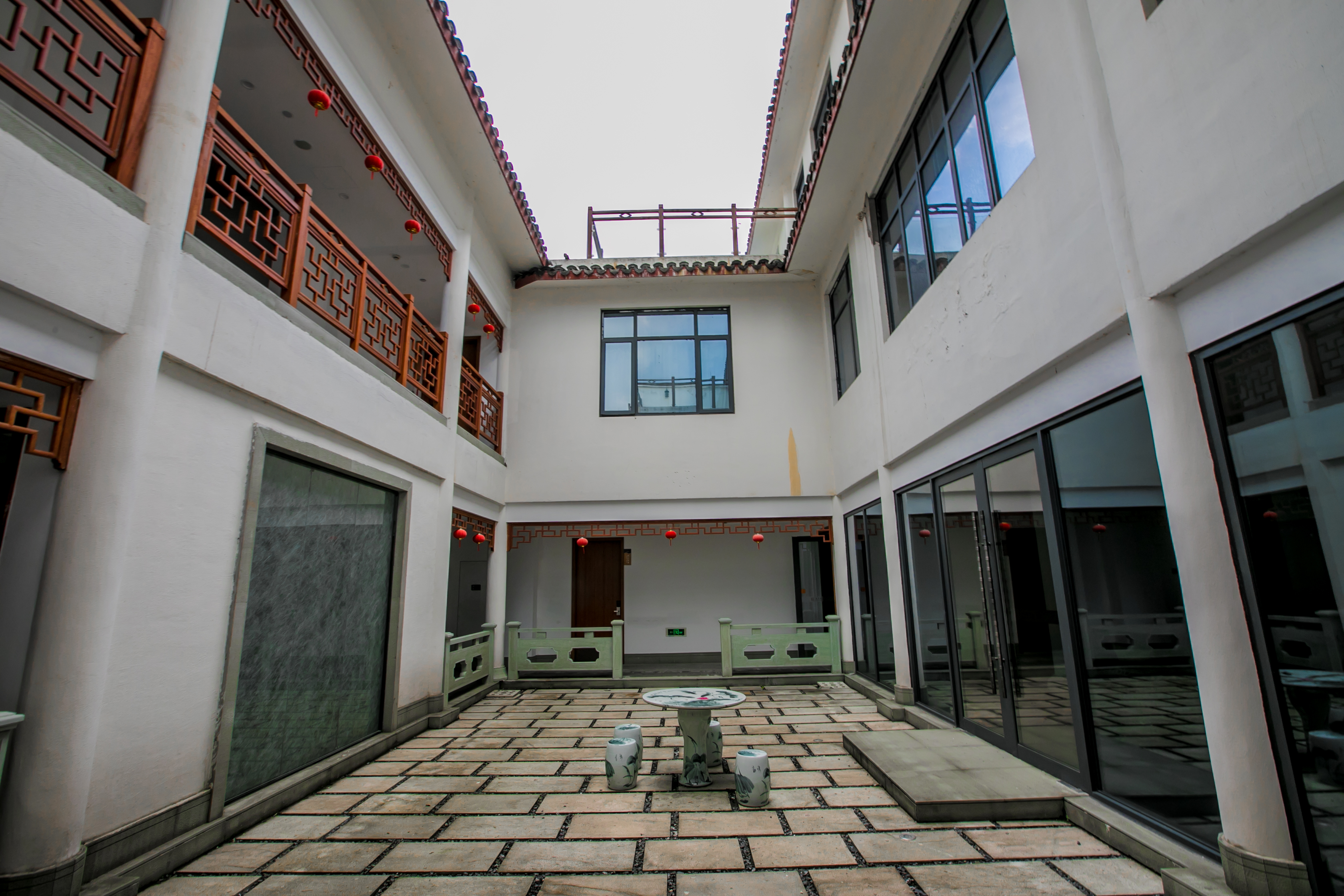 三亚人间天堂鸟巢度假村真实情况,三亚亚龙湾鸟巢度假村老板