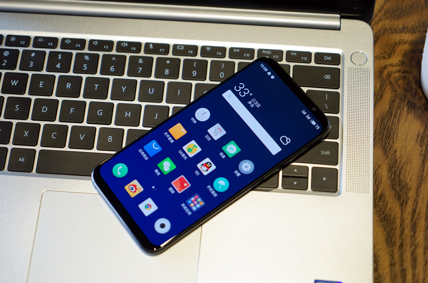 魅族16th相比魅族15到底提升了什么?看完这四点你一定会入手