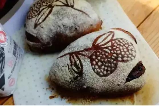 面包网红爆款,网红玫瑰面包