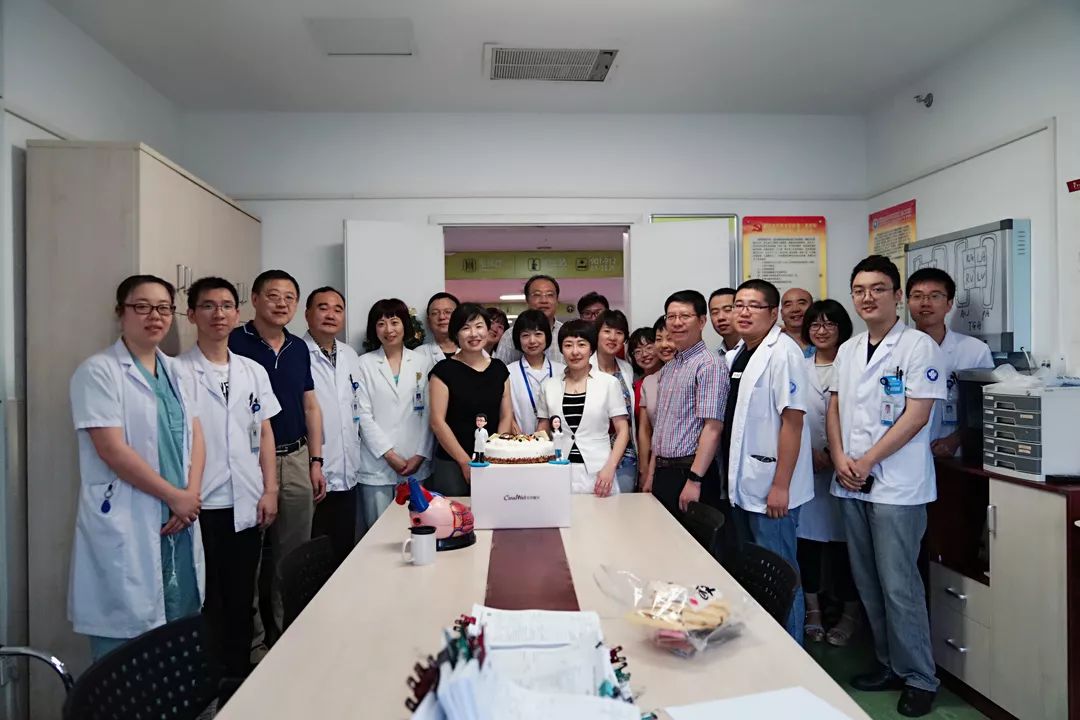 一首爱的奉献送给家人们,一首爱的奉献送给我的白衣天使们