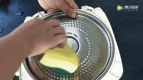 用了电饭锅10年了才发现有蟑螂,用了十年的电饭锅值得维修吗