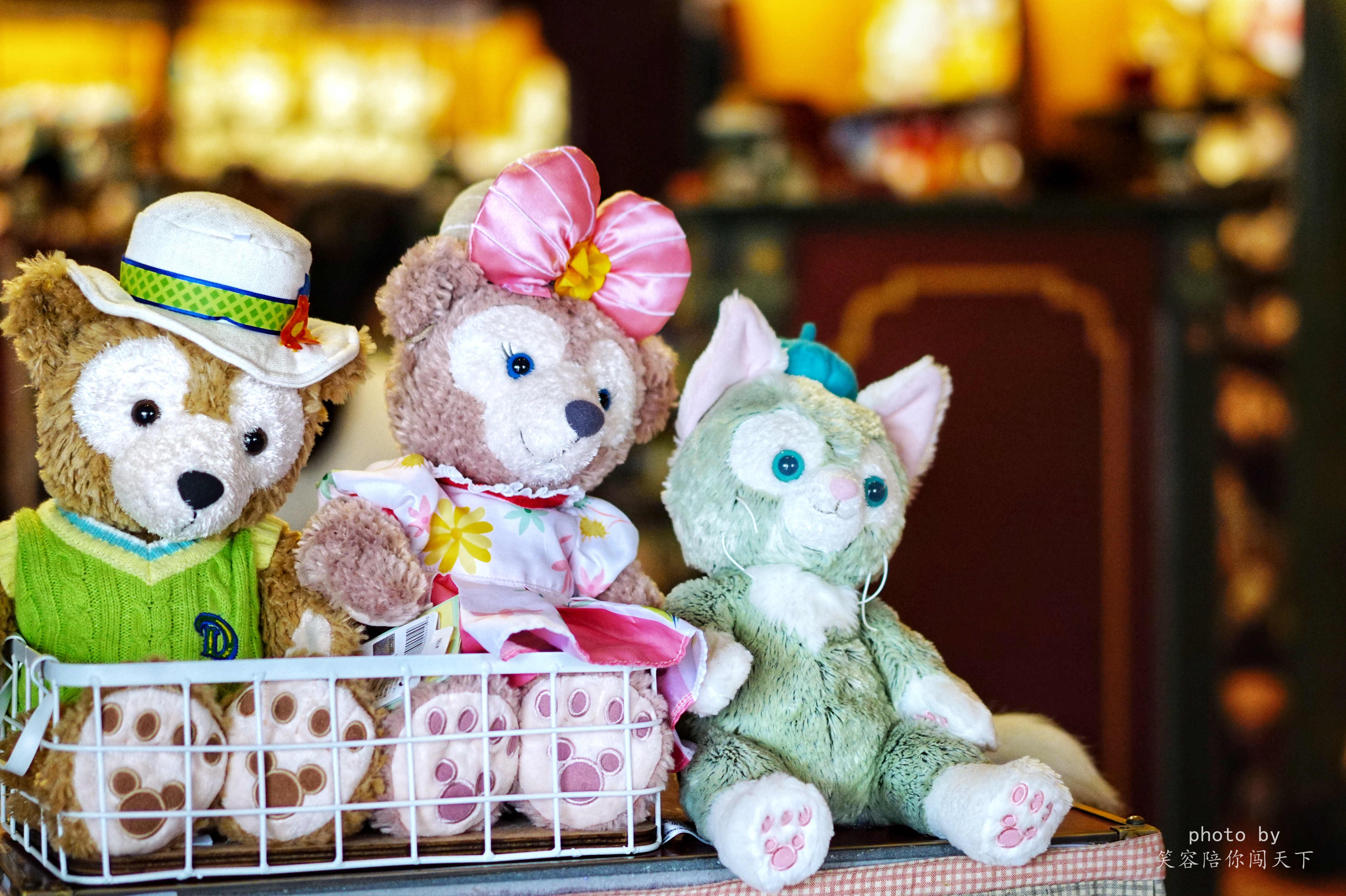 上海迪士尼乐园棒棒糖50元一个,上海迪士尼购物攻略