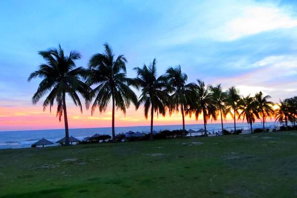 三亚自助游攻略,三亚自助游攻略及费用