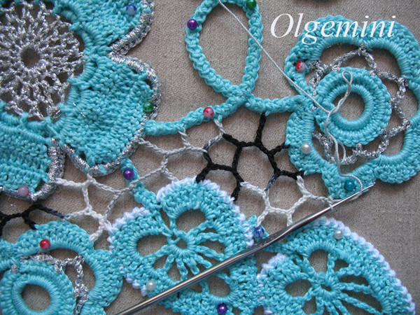 精美大气的一款爱尔兰花样拼接包包