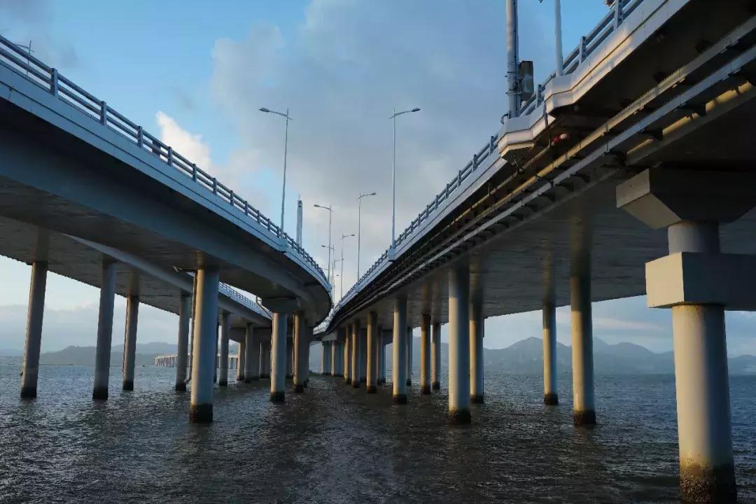 佳能16-35评测,佳能16-35加1.4增倍镜