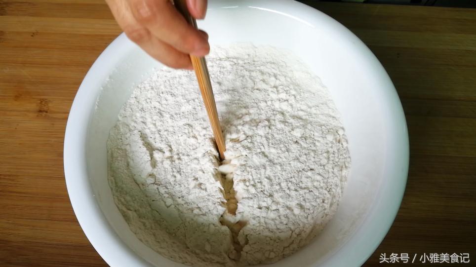 电饼铛烙饼不发硬的技巧图解,电饼铛烙饼不硬的窍门