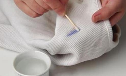 衣服脏了但是要穿怎么办,衣服脏了再也不怕了