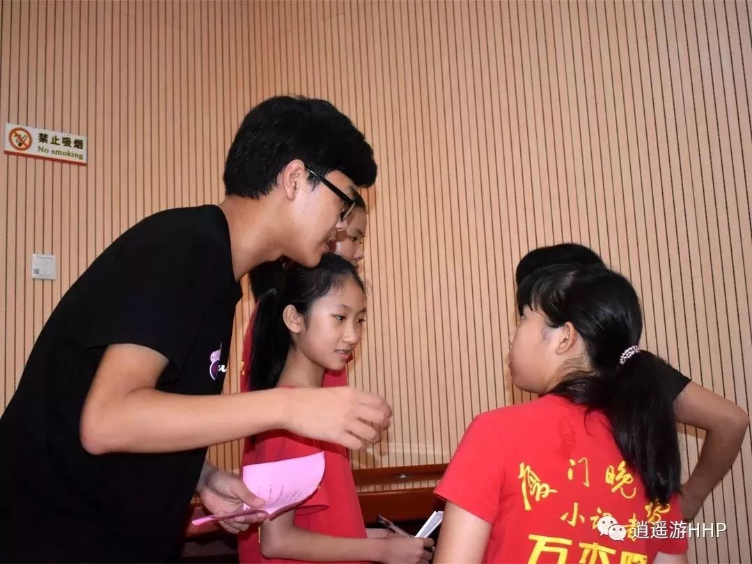 小记者播报垃圾分类,小记者独特的视角