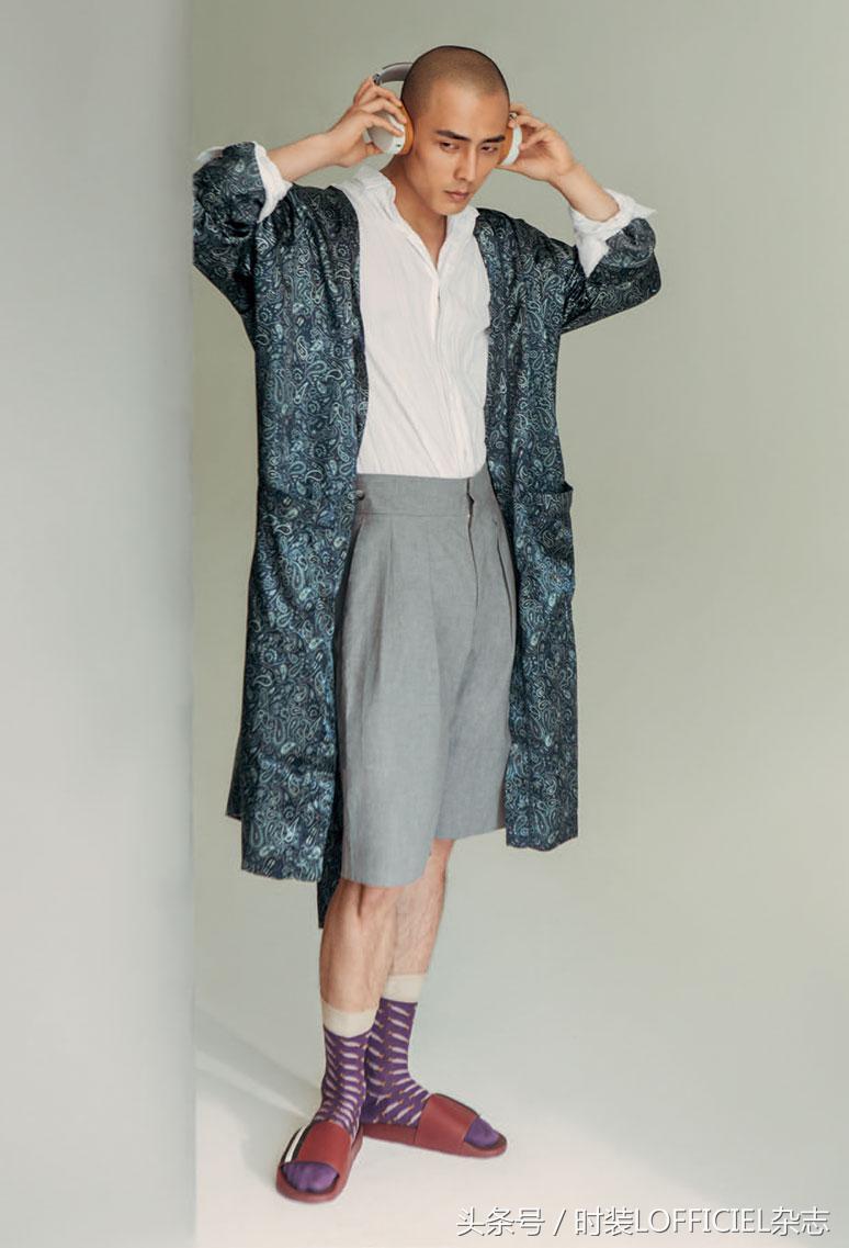 青少年的秋季潮牌小白衬衫,whiteshirts