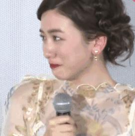 这么动人的“流泪亲吻妆”,其实你不用哭就能拥有!