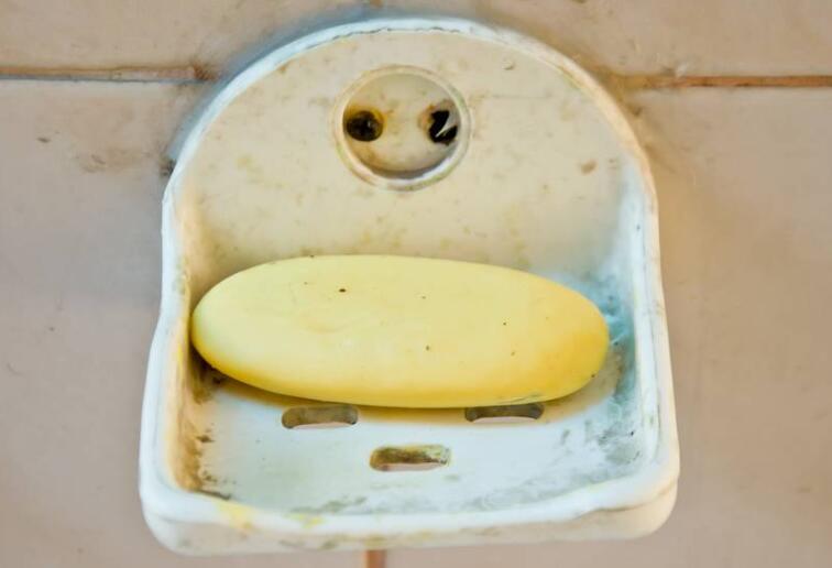 背上螨虫痘去除过程,后背长螨虫痘痘咋回事