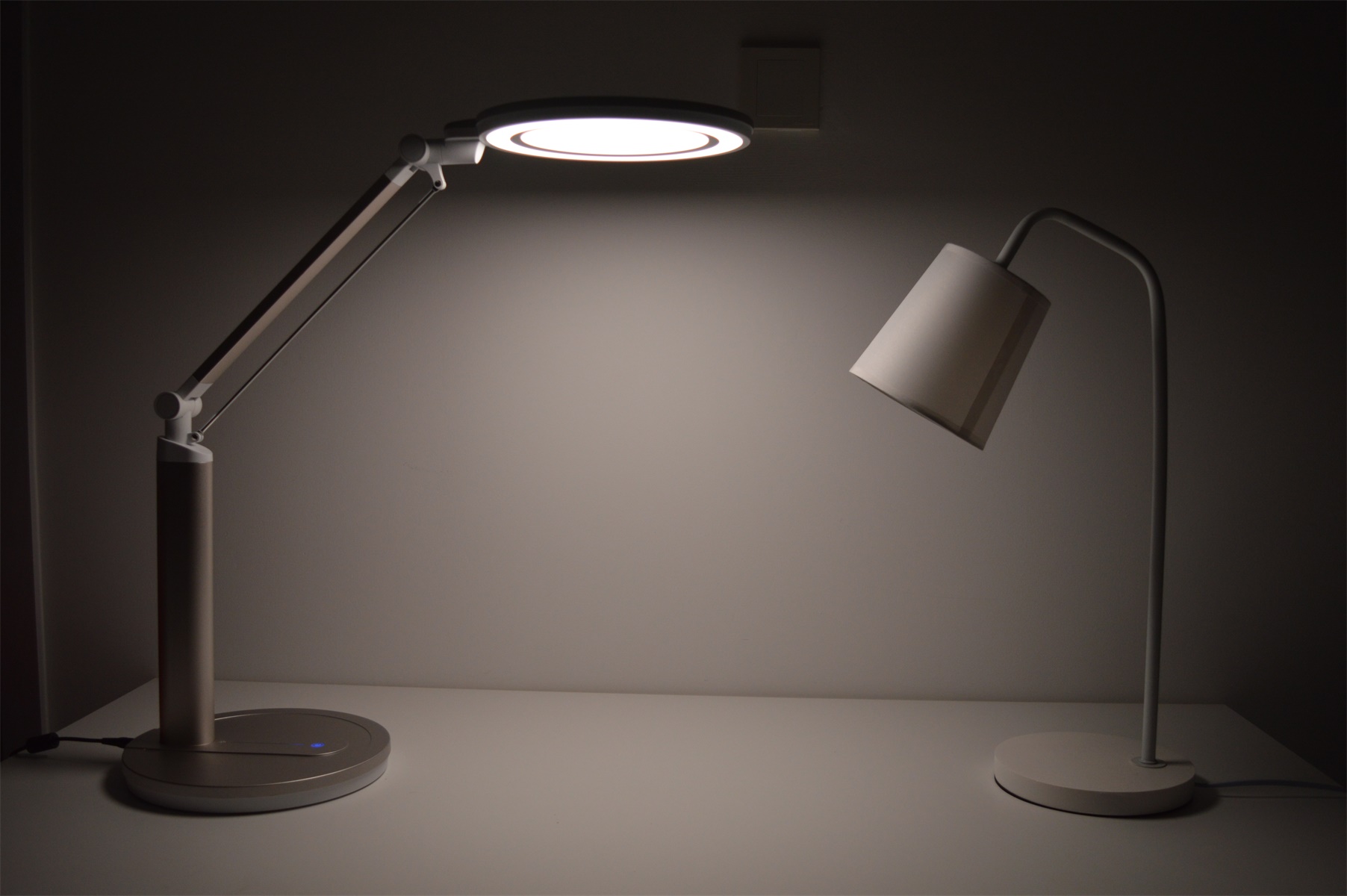 孩视宝柔和自然光护眼台灯,护眼儿童台灯图片大全