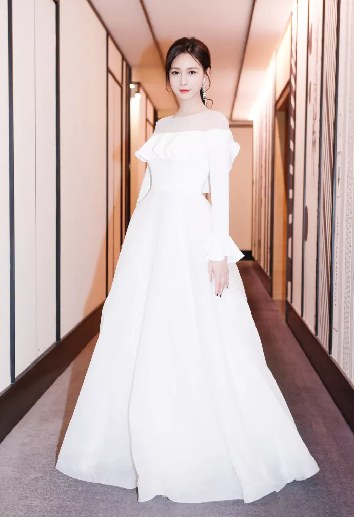 设计师兰玉婚纱设计,中国高定婚纱设计师