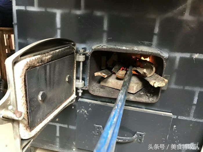 特色柴火鸡好吃不贵经济实惠,舌尖上的南宁柴火鸡