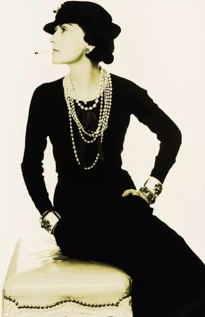 梦露代言香奈儿5号香水,香水的秘密全集