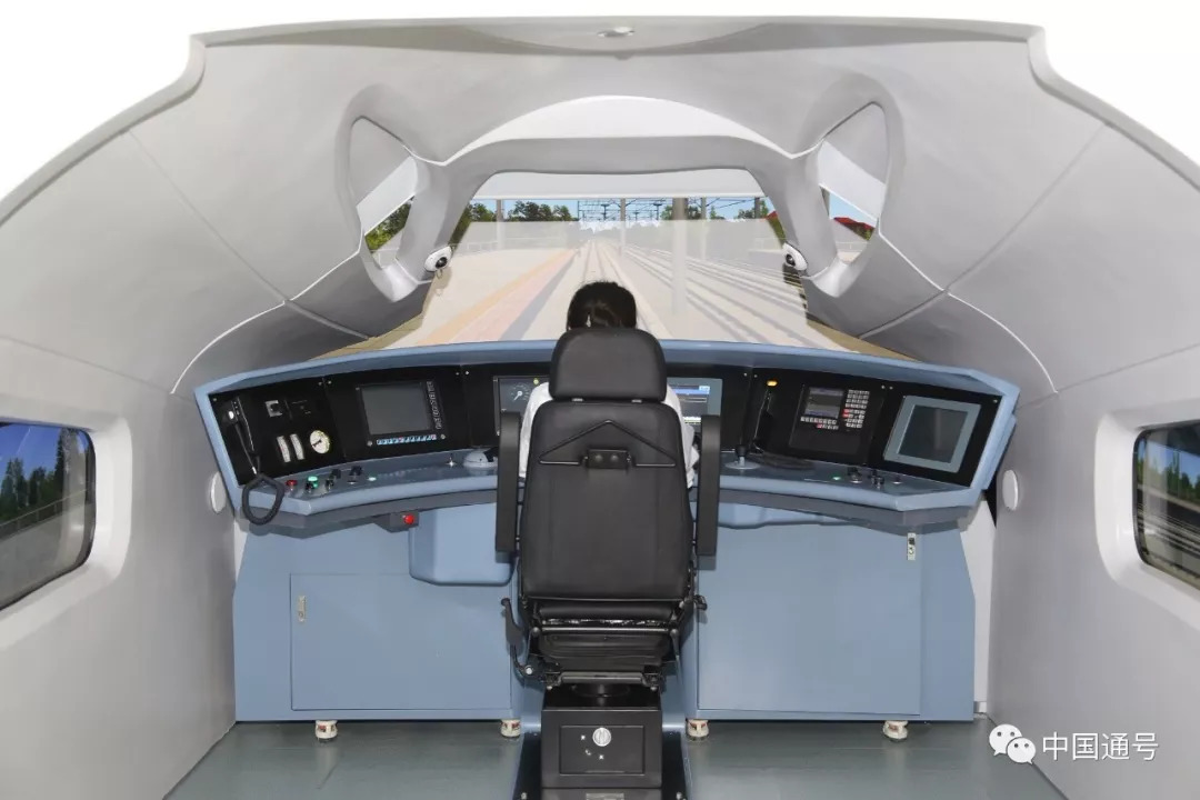 自动驾驶=无人驾驶？无人驾驶的高铁你敢坐吗？