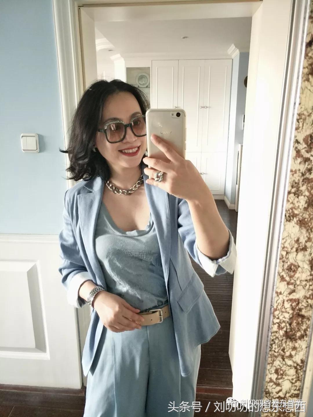 一日一Look-夏末的彩色西装套装(二)