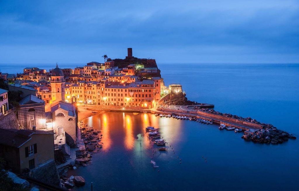 意大利的五渔村靠近什么海,意大利五渔村哪个村最经典