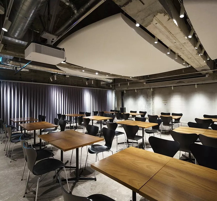 拆掉50年的高楼，索尼开了个网红店云集的大公园