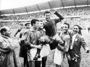 「法甲专栏」没落豪门重返顶级联赛开局两连胜宣告回归