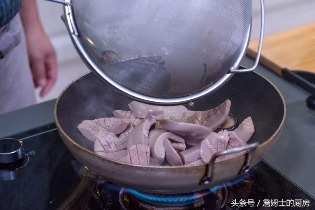 吃过这样的猪腰，会让你质疑你之前吃的都不是猪腰……｜麻油猪腰