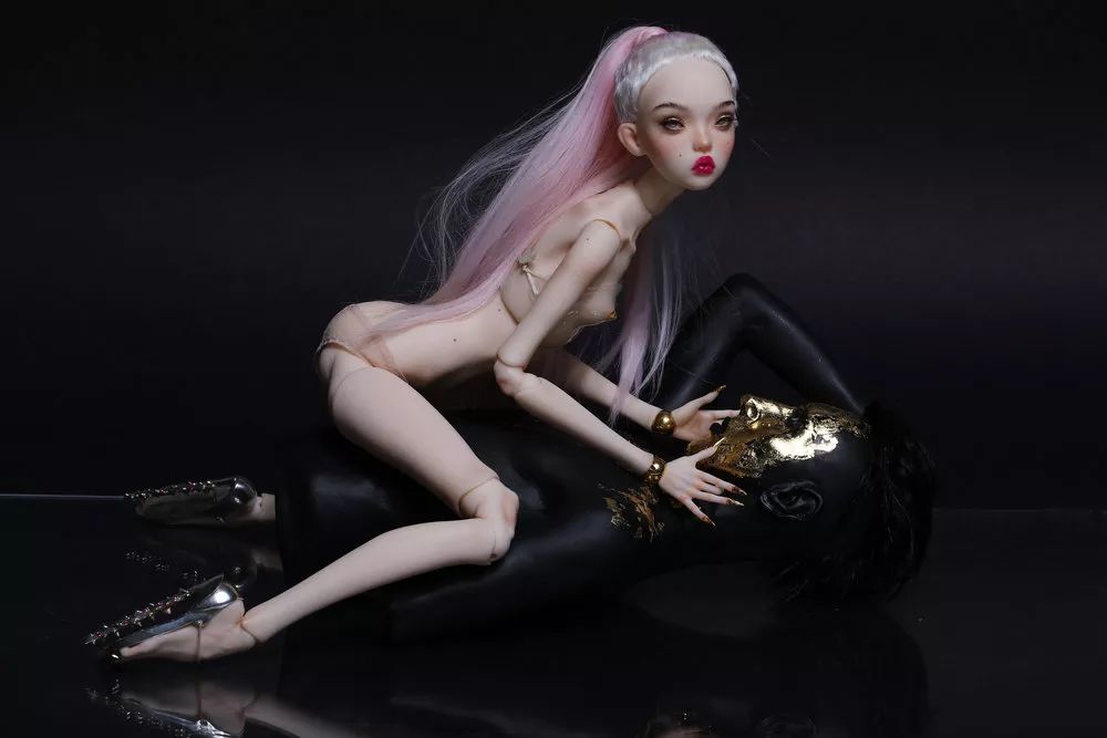 淇勭綏鏂秴鍙埍娲嬪▋濞冨皬濂冲,淇勭綏鏂┐鍎挎磱濞冨▋鐪熶汉