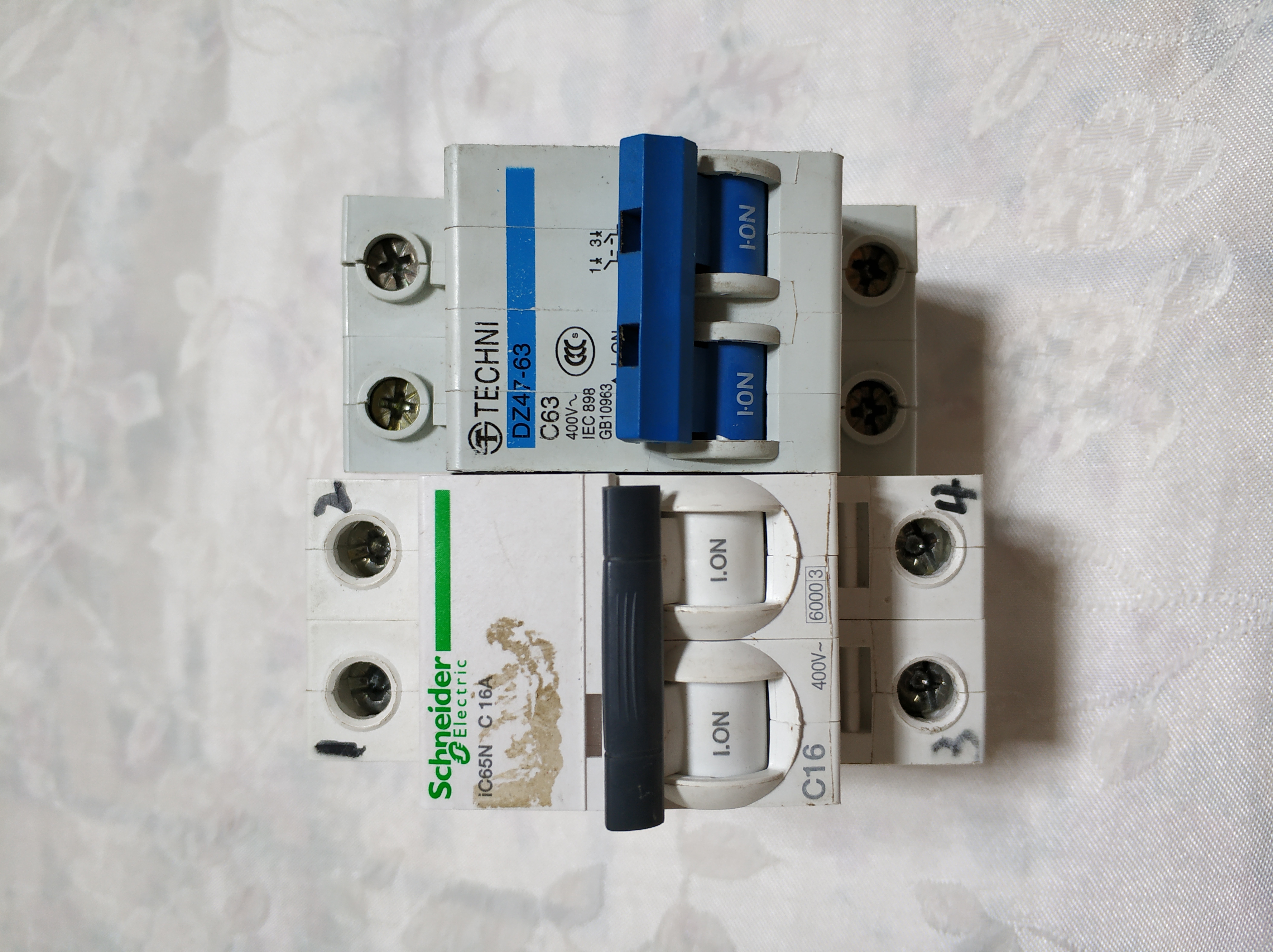 漏电保护器与1p空气开关接线方法,空气开关漏电保护器接线左零右火