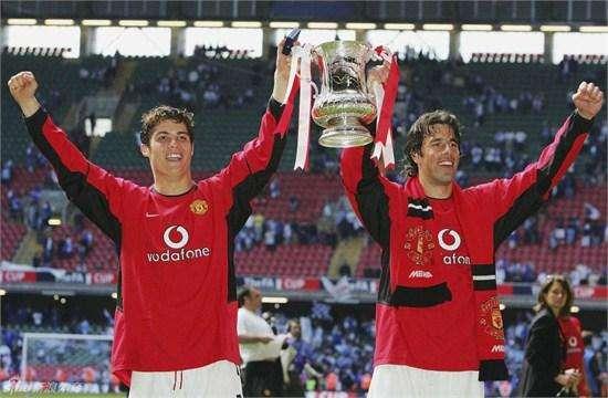 从懵懂少年到世界球王的c罗,从贫穷少年到世界巨星c罗