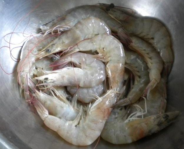 基围虾煮好要过凉水吗,煮基围虾需不需要过冷水