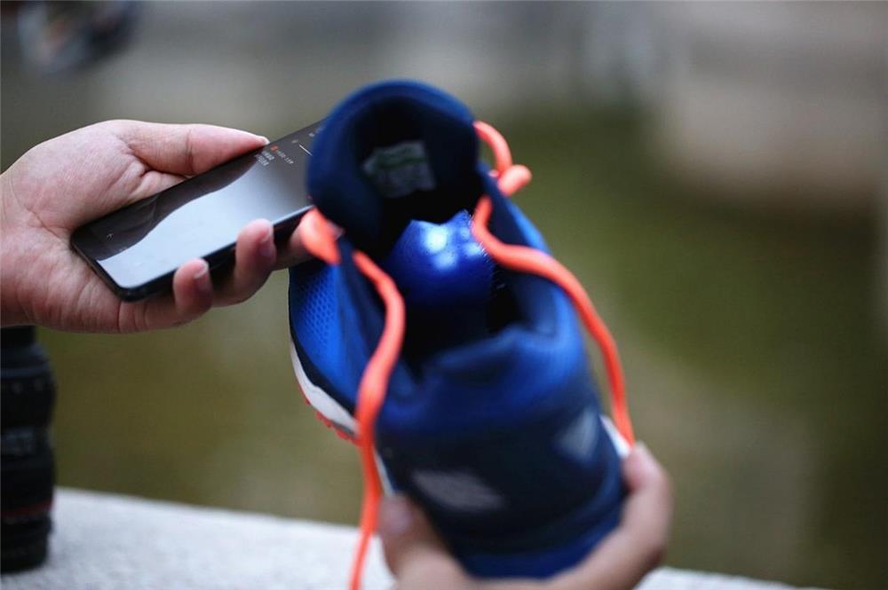 咕咚厚底跑鞋测评,299超轻软底跑鞋