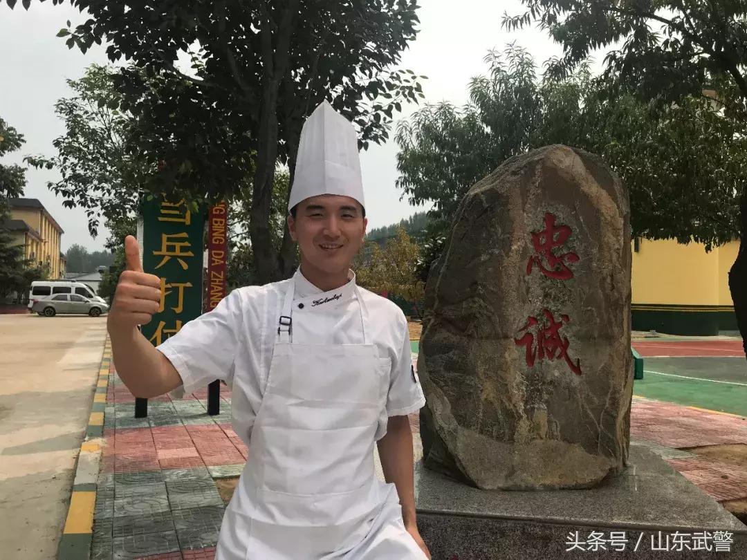 军营之星致敬英雄,退伍季老兵泪别迷彩青春