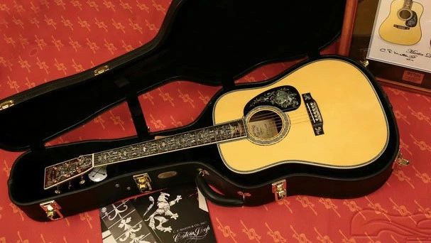 要不要花钱学吉他,初学吉他想买把琴不知道什么牌子