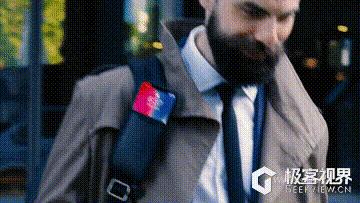 众筹排行榜：内置摄像头的双肩包，功能还贼多！
