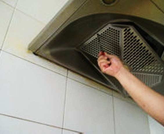 油烟机凹槽怎么清洗能彻底干净,清洗油烟机方法最快最干净妙招