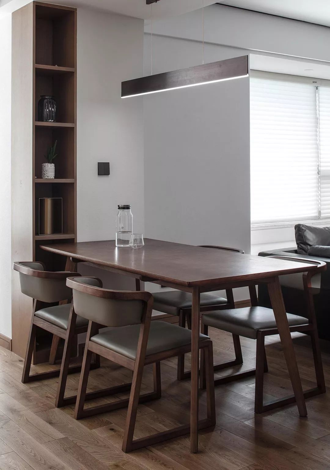 100平米电视墙现代简约风格效果图,好看的投影电视墙