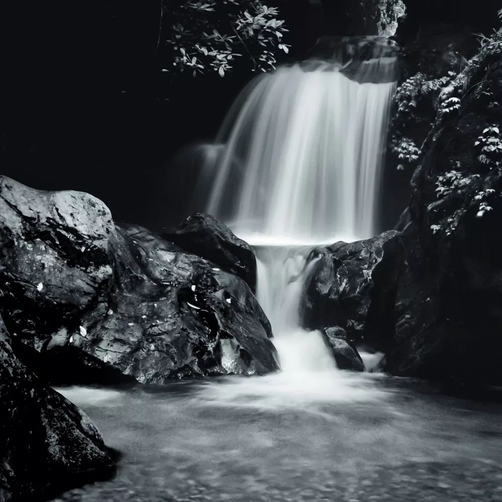 6000块钱的电竞显示器,6000元显示器