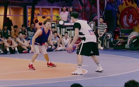 《这！就是灌篮》周杰伦、林书豪、李易峰都上脚了什么鞋