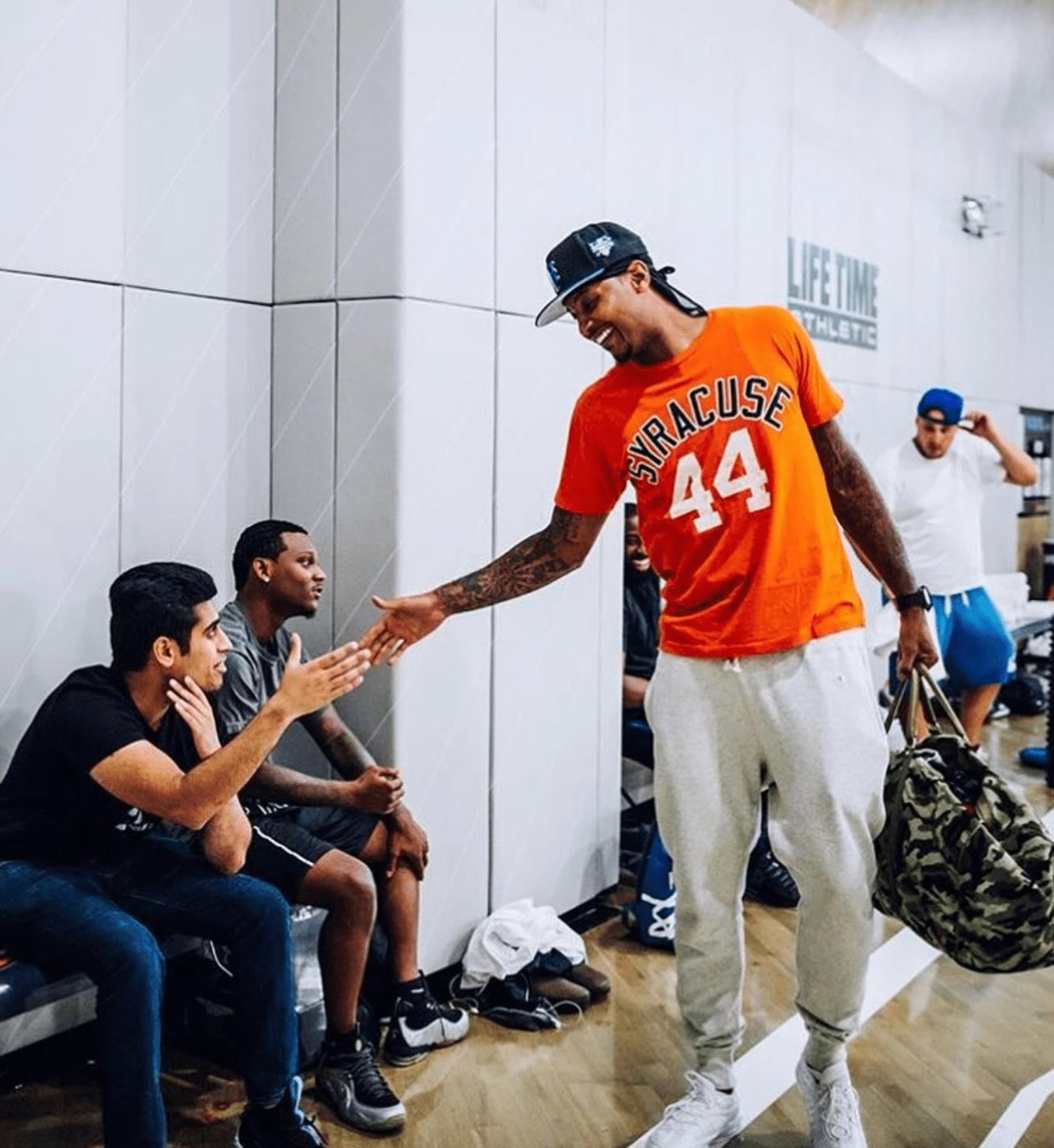 kanyewest,kanyewest上脚耐克回到未来