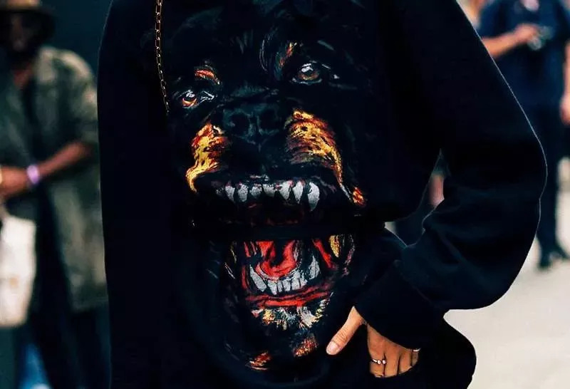 骑士与意大利组合，Burberry价值2.5亿以上的全身换血能否奏效？