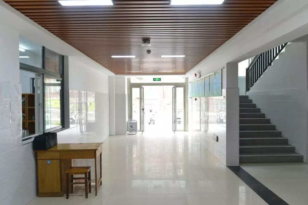 准大学生寝室必备清单,准大学生的学校