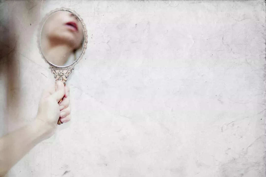 自尊自信自负自恋区别,自恋和自尊有什么区别