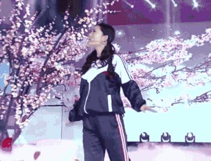 杭州小学校服报价,杭州小学校服1000块