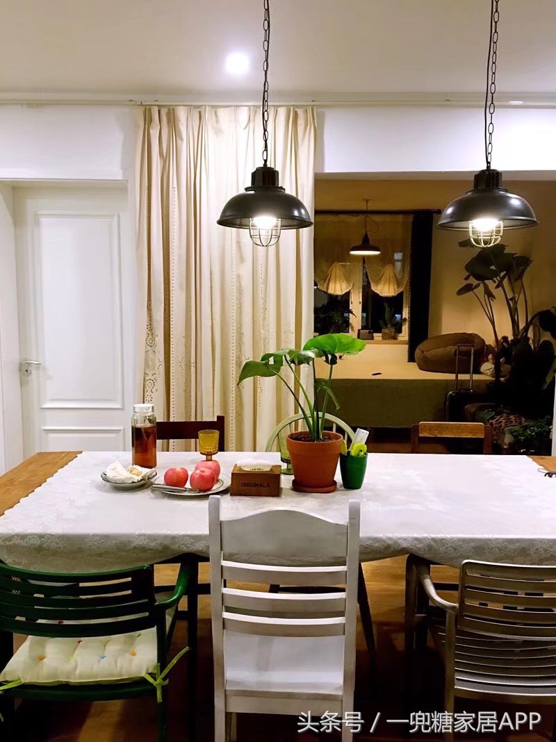 老式缝纫机桌子,老式缝纫机小桌子