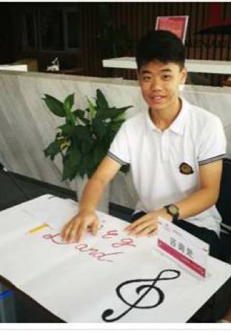 金宝贝校服,某学校校服惹争议