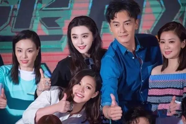 范冰冰佟丽娅红色礼服,范冰冰佟丽娅红毯造型