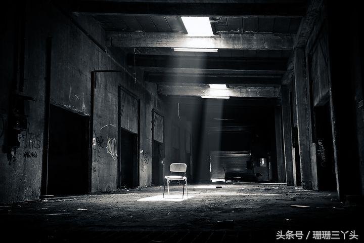 用色彩和光线拍出来的摄影作品,大色块高饱和度摄影什么风格