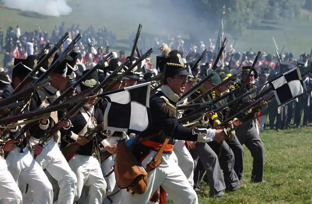 揭秘欧洲近代*队军**工资表：一个元帅的工资就能养活几千小兵？