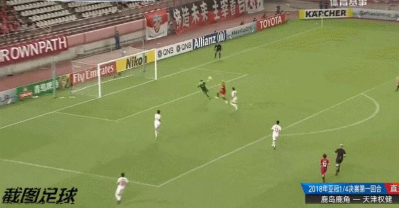 亚冠赛场惊现离谱失误泰山门将,亚冠门将离奇失误